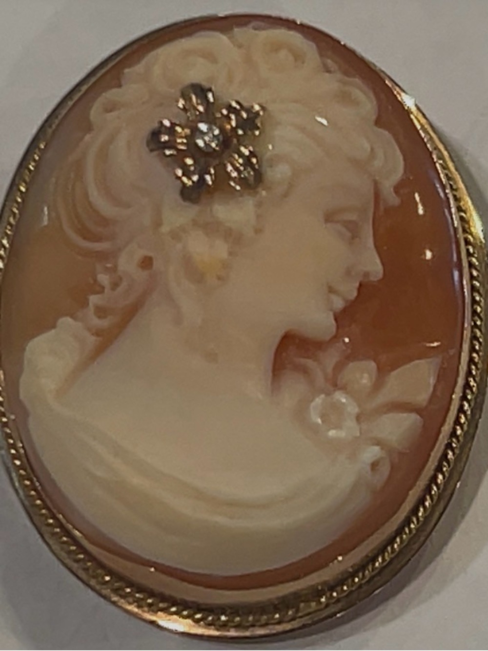 1940’s 14K GOLD CAMEO SHELL BROOCH ITALY